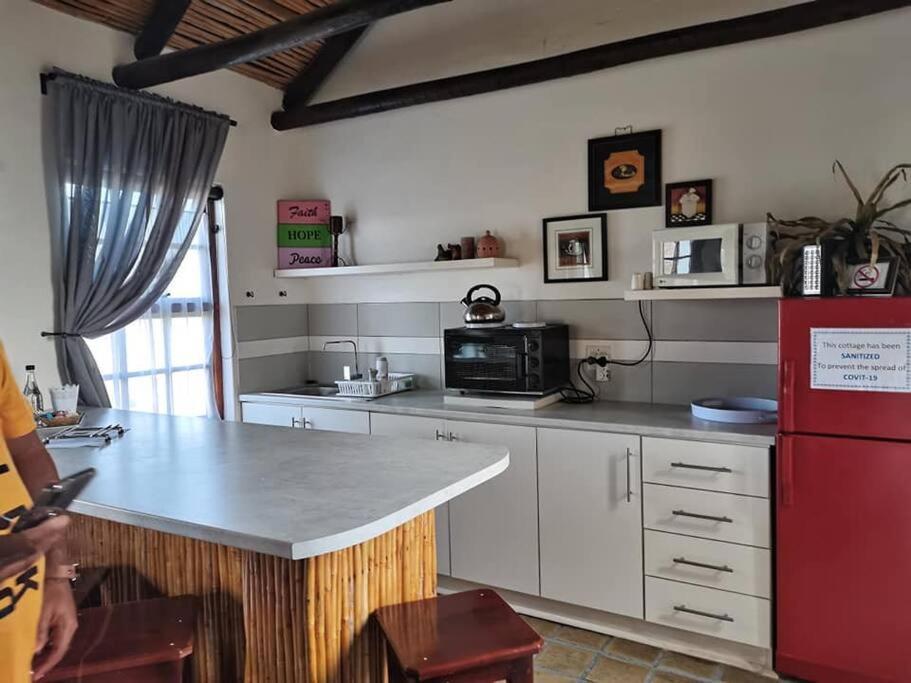 Agulhas Heights Self-Catering Cottages Buitenkant foto