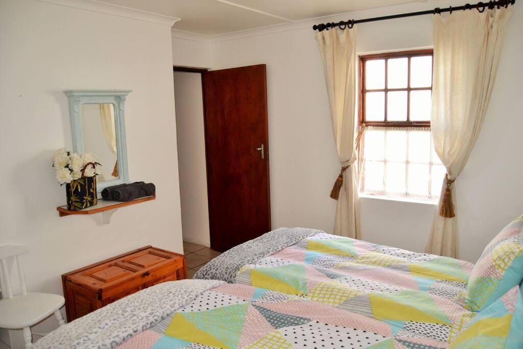 Agulhas Heights Self-Catering Cottages Buitenkant foto