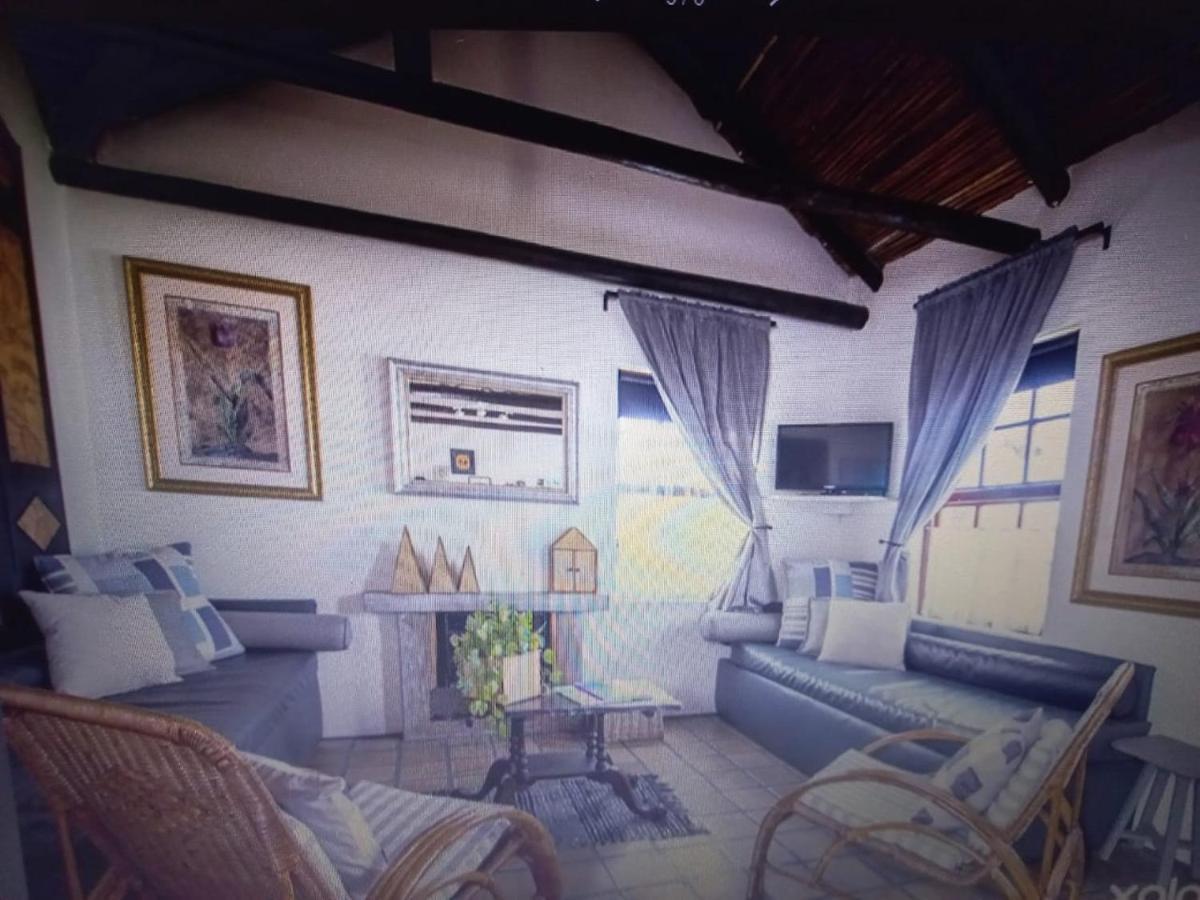 Agulhas Heights Self-Catering Cottages Buitenkant foto