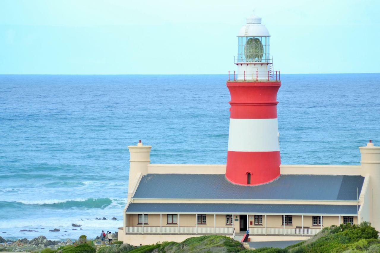 Agulhas Heights Self-Catering Cottages Buitenkant foto
